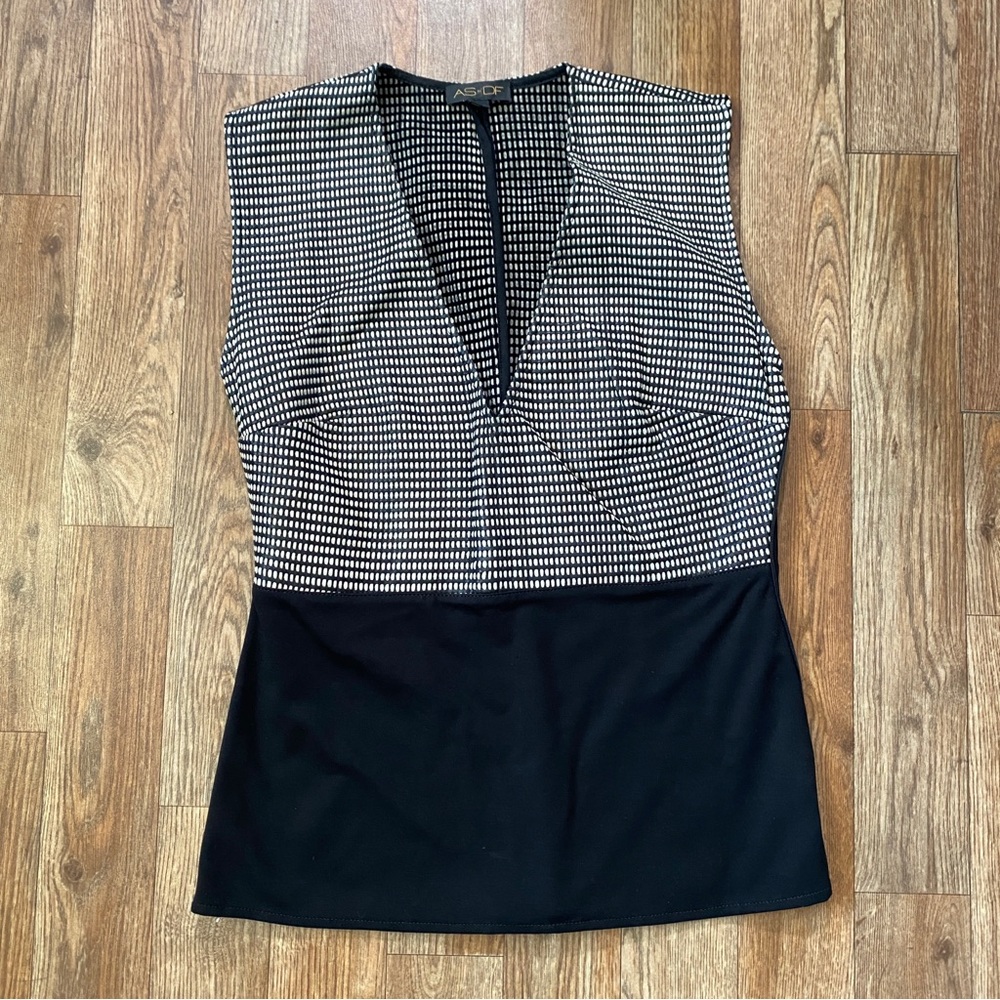 As By Df Leather V Neck Top Black White Small Womens Woven Sleeveless Side Zip
